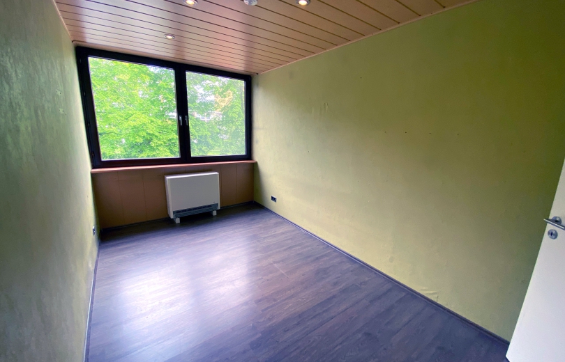 Komplett renovierte 4-Zimmer-Wohnung mit viel Platz am Zentrum von Neukirchen