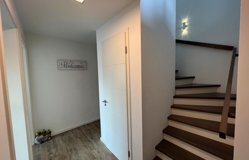 Moderne und energieeffiziente Maisonette-Wohnung mit Villen-Charakter